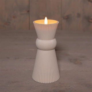 LED Kaars Buiten 3D Vlam Zand - Ø8x17,5 cm | De Boet